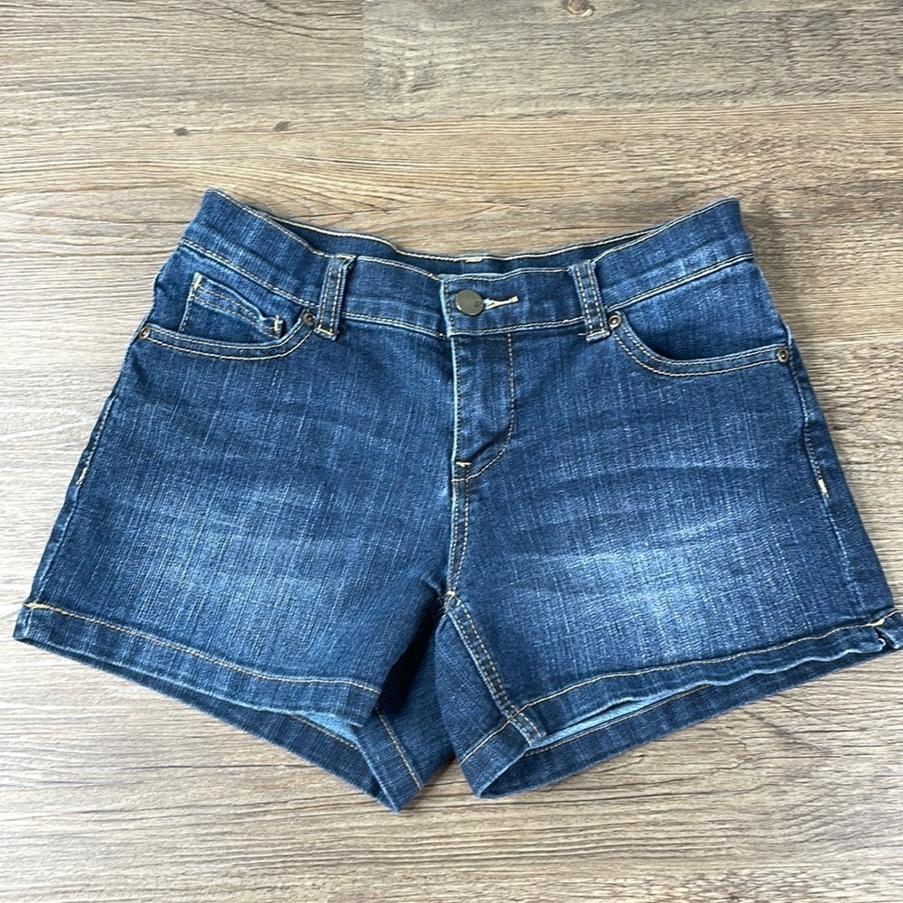 New York & Company Women’s blue Jean Denim Shorts, size 0